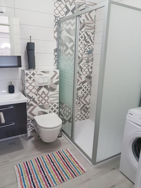 Villa Ulika - 3 Apt For 4 Persons بولا المظهر الخارجي الصورة